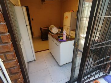 Dúplex 4 ambientes con cochera y patio - Homero y Alberdi. APTO CRÉDITO