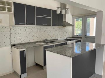 Venta de casa en La Horqueta de Echeverria- Canning