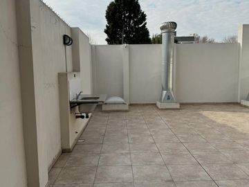 DEPARTAMENTO A ESTRENAR 4 AMBIENTES 2 BAÑOS 2 COCHERAS CUBIERTAS