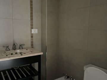 DEPARTAMENTO A ESTRENAR 4 AMBIENTES 2 BAÑOS 2 COCHERAS CUBIERTAS