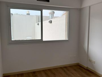 DEPARTAMENTO A ESTRENAR 4 AMBIENTES 2 BAÑOS 2 COCHERAS CUBIERTAS
