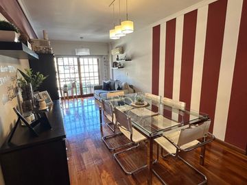 3 AMB, IMPECABLE  2 BAÑOS COMPLETOS , COCINA Y LAVADERO INDEP, COCHERA , PISCINA , SUM ,SAUNA Y SEGURIDAD
