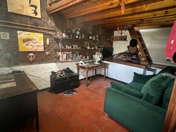 Venta Excelente Casa de 4 ambientes con pileta en Mataderos