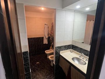 Venta Excelente Casa de 4 ambientes con pileta en Mataderos