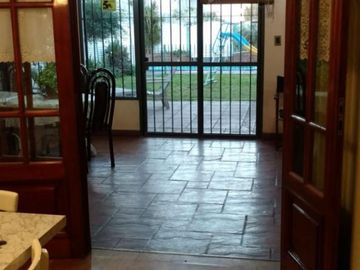 Casa en venta Isidro Casanova