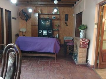 Casa en venta Isidro Casanova