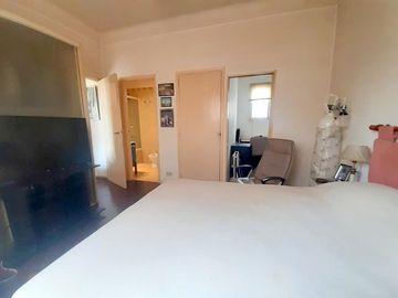 MUY LUMINOSO DEPARTAMENTO DE DOS AMBIENTES Y MEDIO EN BELGRANO R