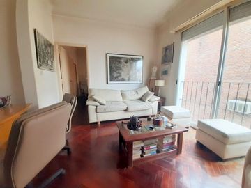 MUY LUMINOSO DEPARTAMENTO DE DOS AMBIENTES Y MEDIO EN BELGRANO R