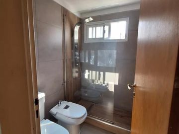VENTA DEPARTAMENTO 4 AMBIENTES CON COCHERA - RAMOS MEJIA CENTRO