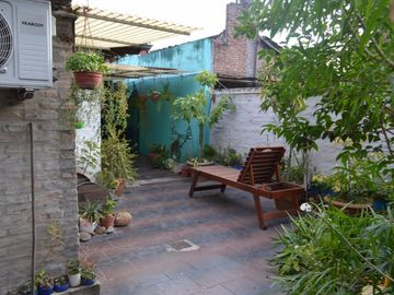 Casa 4 Ambientes + Local EN VENTA, Av. Ratti 3400, Ituzaingó. Gran Oportunidad