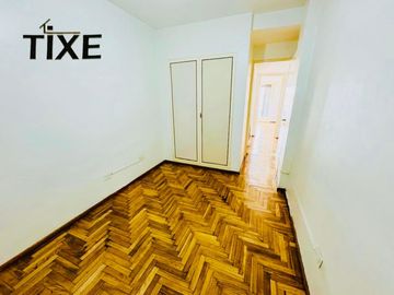 Viamonte y Av. Pueyrredón. 3 Amb. al frente con gran cocina y 2 balcones.