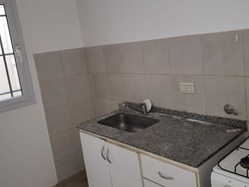 EN VENTA depto con cochera