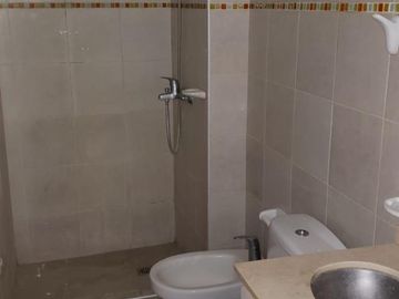 EN VENTA depto con cochera