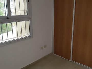 EN VENTA depto con cochera