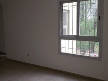 EN VENTA depto con cochera