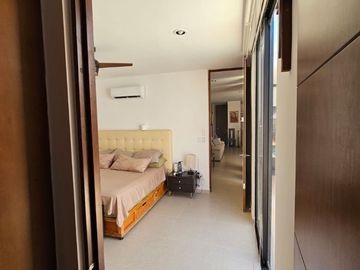 Casa de una planta en venta dentro de privada en Cholul