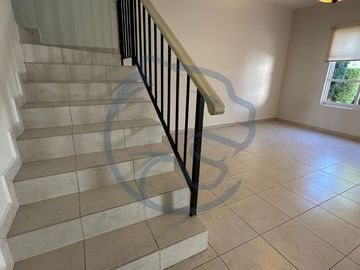 CASA EN VENTA EN JURIQUILLA CUMBRES DEL LAGO