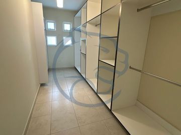 CASA EN VENTA EN JURIQUILLA CUMBRES DEL LAGO