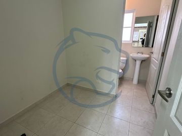 CASA EN VENTA EN JURIQUILLA CUMBRES DEL LAGO