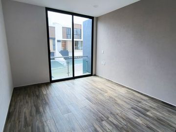 Casa NUEVA en venta en LOMA ALTA TRES MARIAS