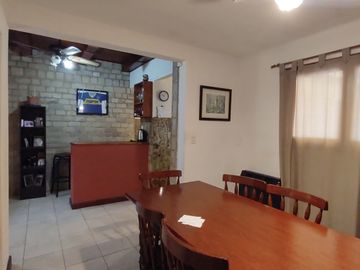 Chalet en venta de 3 dormitorios c/ cochera en Punta Mogotes