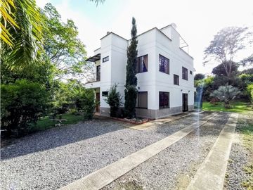 vendo finca en sopetran zona urbana.