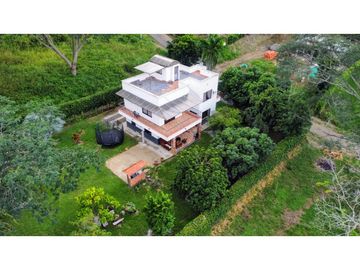 vendo finca en sopetran zona urbana.