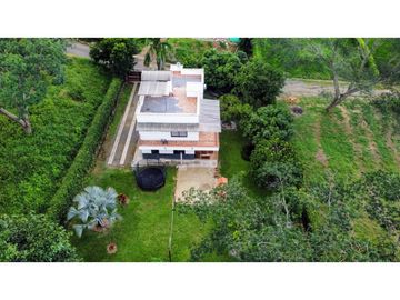 vendo finca en sopetran zona urbana.