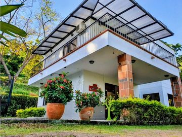 vendo finca en sopetran zona urbana.