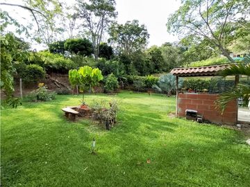 vendo finca en sopetran zona urbana.