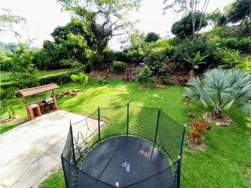 vendo finca en sopetran zona urbana.