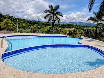 vendo finca en sopetran zona urbana.