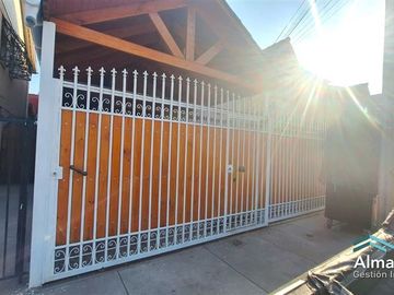 Casa en Venta en SARAGO NORTE 531, QUILICURA