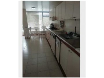 Casa con Locales y Apartamentos en Venta Av. Santander