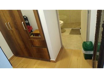 Casa con Locales y Apartamentos en Venta Av. Santander