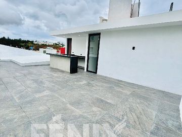 Hermosa casa en venta estilo industrial Moderno enfrente de Plaza Ankara