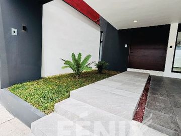 Hermosa casa en venta estilo industrial Moderno enfrente de Plaza Ankara