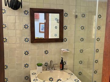 Casa en venta en condominio en Avandaro, Valle de Bravo
