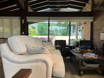 Casa en venta en condominio en Avandaro, Valle de Bravo