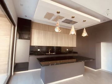 Casa en Venta, estricta seguridad, Zona Sur, Laderas Residencial, Monterrey, Nue