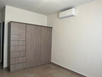 CASA EN VENTA EN COL. RESIDENCIAL CUMBRES LA JOYA EN MONTERREY,N.L.