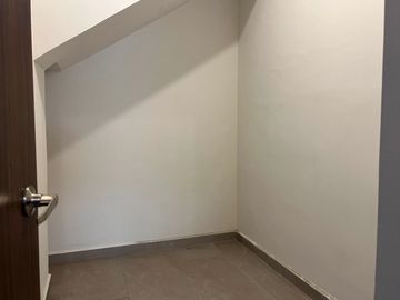 CASA EN VENTA EN COL. RESIDENCIAL CUMBRES LA JOYA EN MONTERREY,N.L.