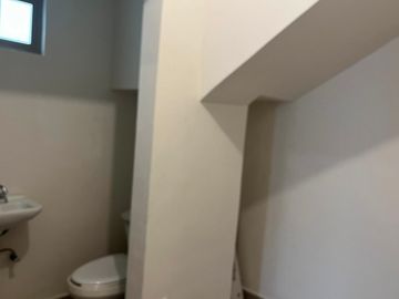 CASA EN VENTA EN COL. RESIDENCIAL CUMBRES LA JOYA EN MONTERREY,N.L.