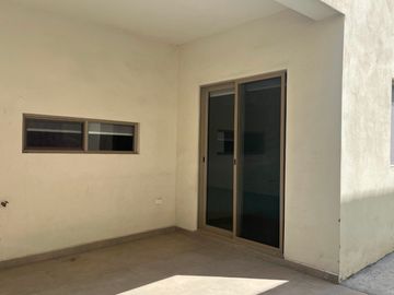 CASA EN VENTA EN COL. RESIDENCIAL CUMBRES LA JOYA EN MONTERREY,N.L.