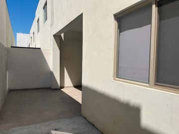 CASA EN VENTA EN COL. RESIDENCIAL CUMBRES LA JOYA EN MONTERREY,N.L.