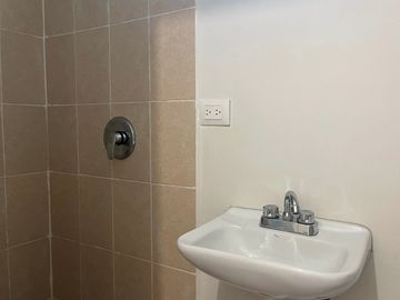 CASA EN VENTA EN COL. RESIDENCIAL CUMBRES LA JOYA EN MONTERREY,N.L.