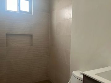CASA EN VENTA EN COL. RESIDENCIAL CUMBRES LA JOYA EN MONTERREY,N.L.