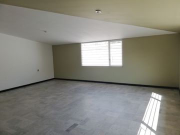 VENTA CASA EN COL. CIPRES, TOLUCA, MEXICO