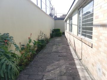 VENTA CASA EN COL. CIPRES, TOLUCA, MEXICO