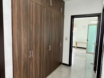 Casa en Venta en Esmeralda Norte Colima con Páneles Solares junto a Jardín!